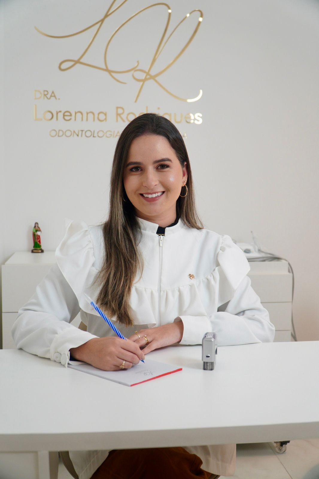 Dra Lorenna Rodrigues